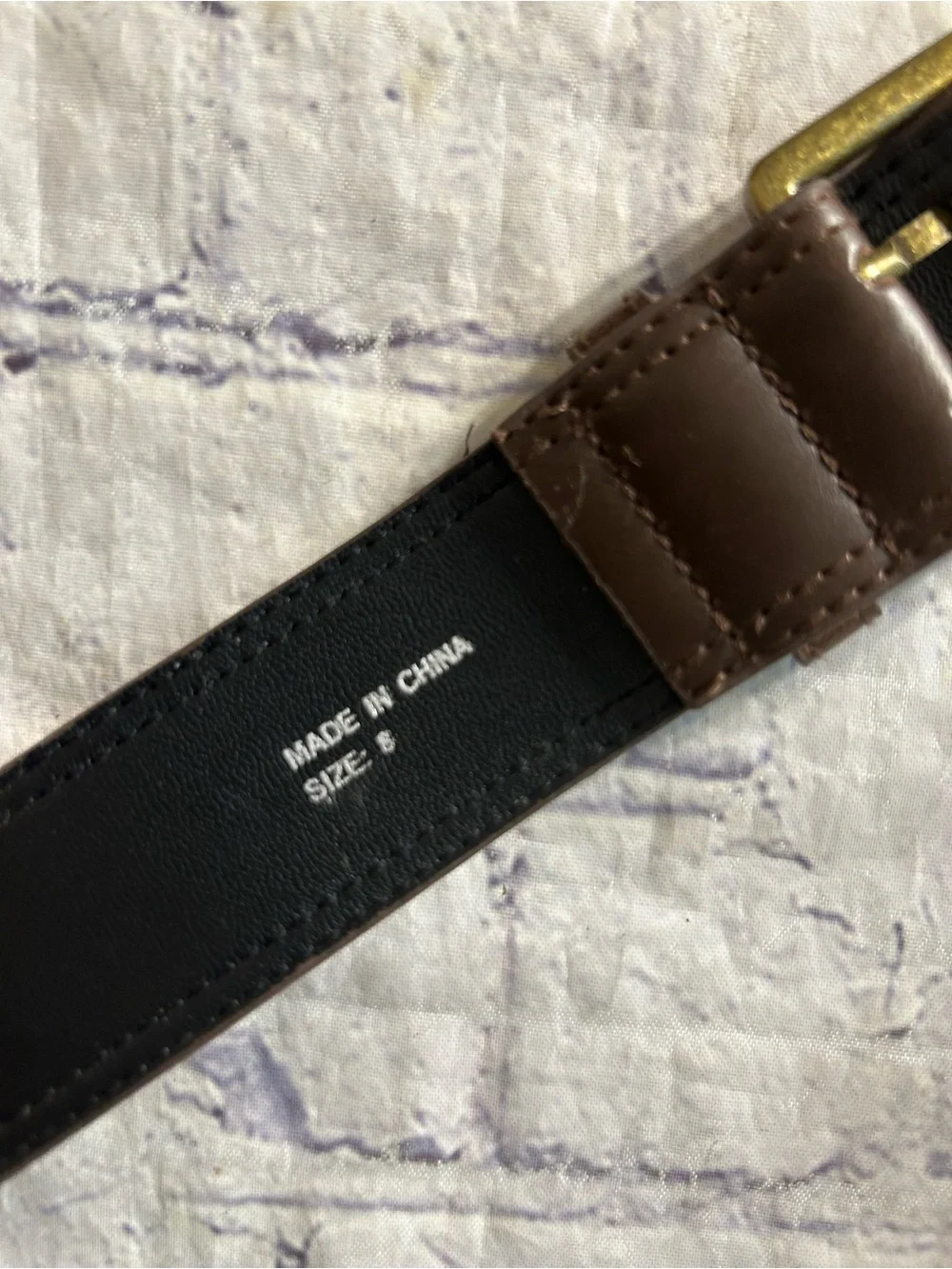 LOT OF (2) DIFFERENT BELTS OLIVE PEBBLE GRAIN GOLD TONE RINGS & BROWN UNIQUE